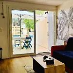 Semesterbostad Sous Les Pins Double Terrasse Agde