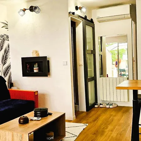 Sous Les Pins Double Terrasse Holiday home *